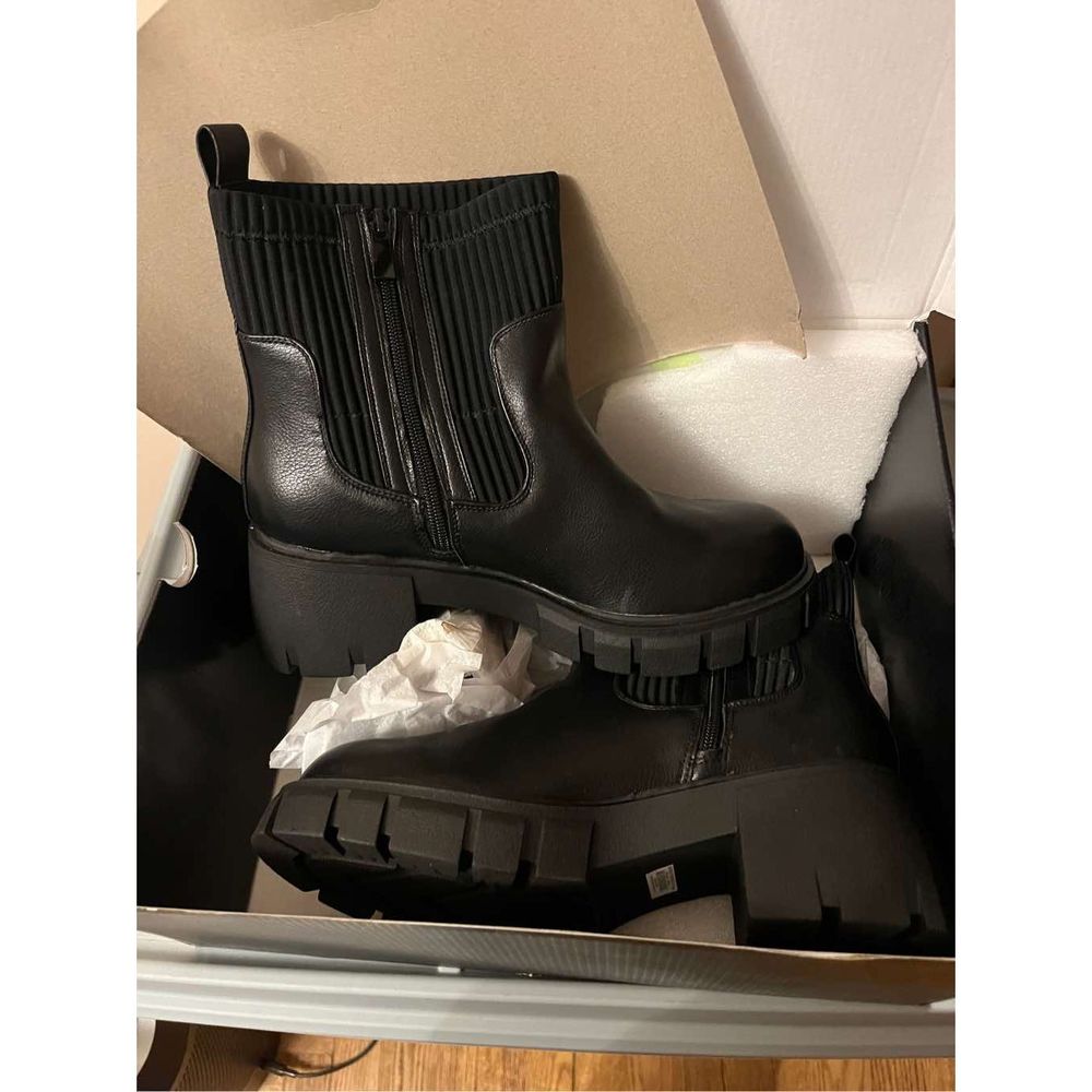 torrid chelsea boot {wide width}